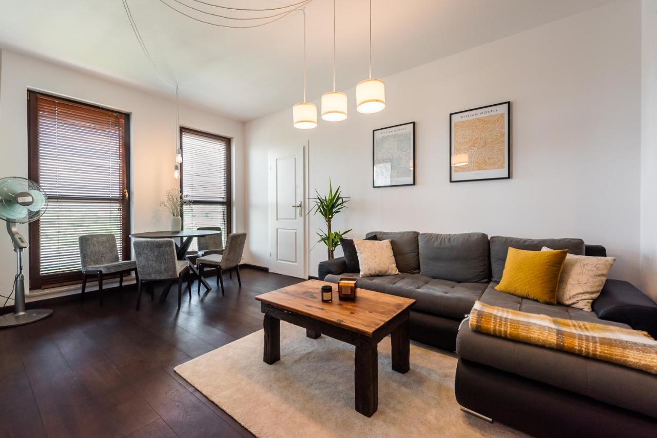 Ochota De Luxe Apartment Varsó Kültér fotó