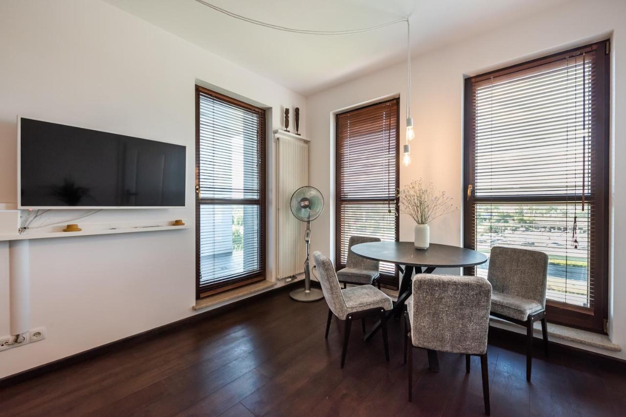 Ochota De Luxe Apartment Varsó Kültér fotó